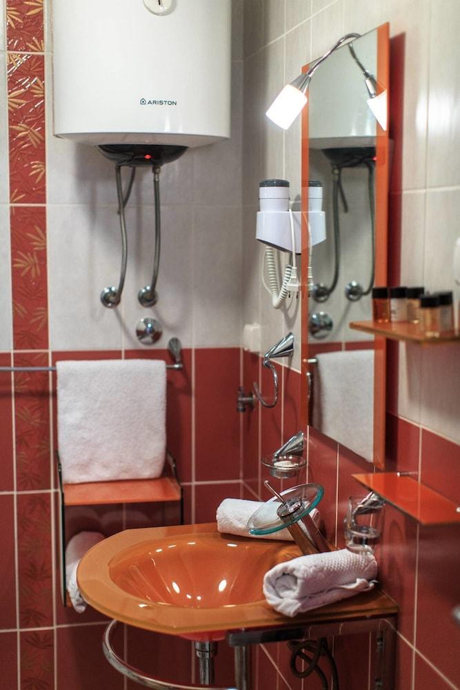 Villa Imperija Guesthouse Budva Eksteriør bilde