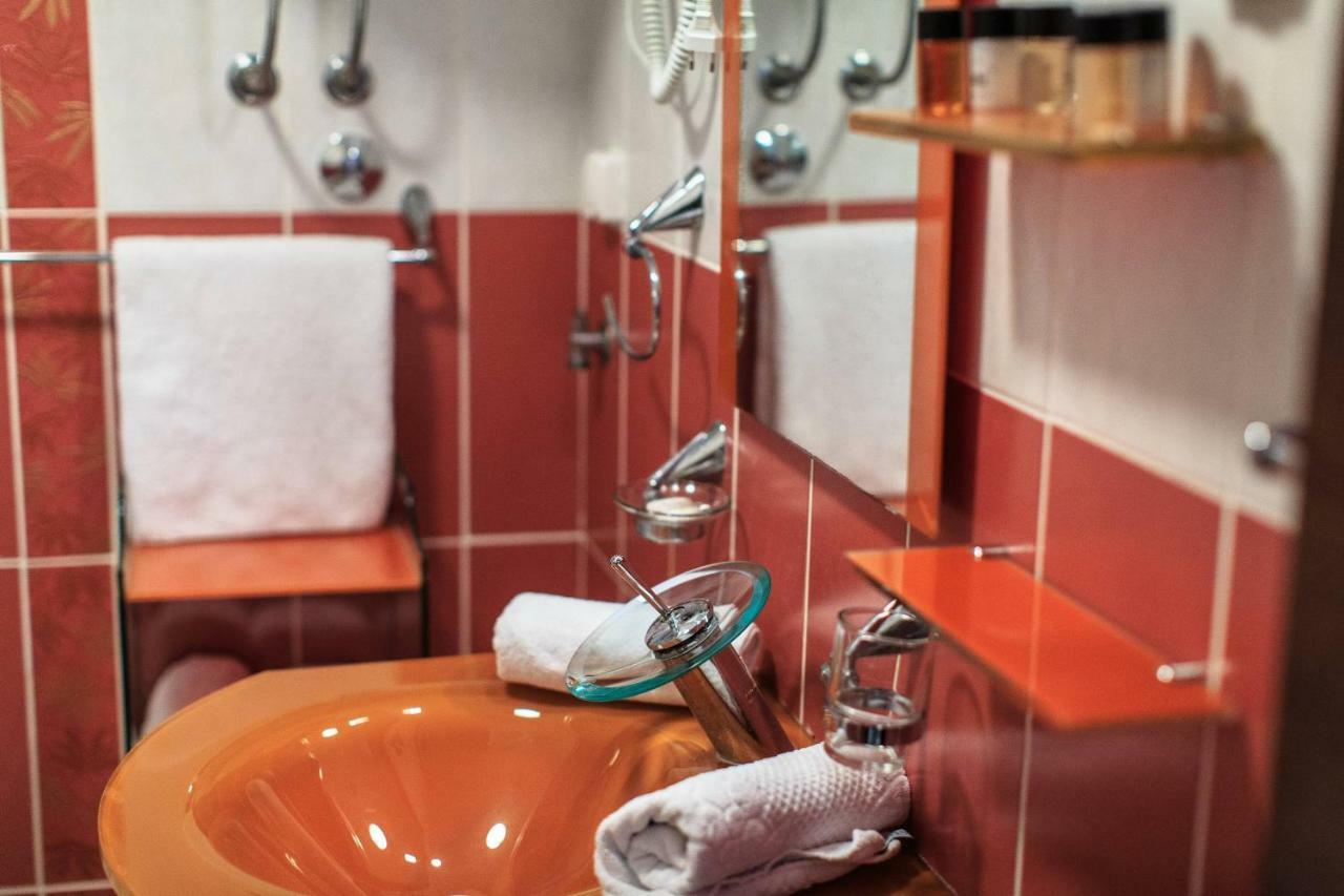 Villa Imperija Guesthouse Budva Eksteriør bilde